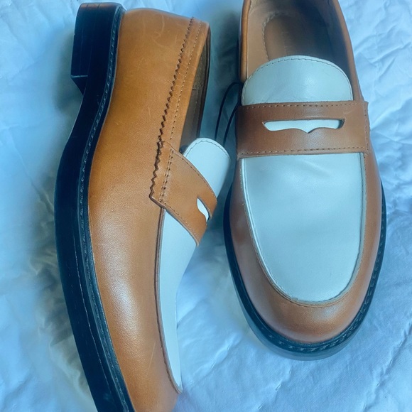 Men’s Express shoes.  White and Brown. Size 9. Brand New. - Picture 6 of 6